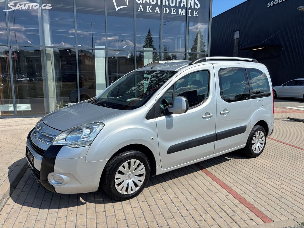 Citroën Berlingo, 1.6i s plošinou pro vozíčkáře